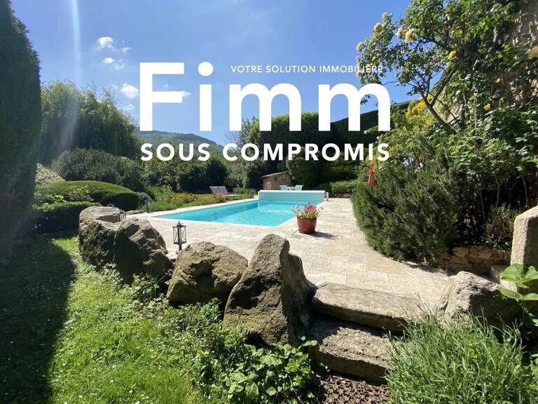 Maison en pierre avec piscine — photo 1