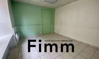 Commerce   m² à louer à Pélussin (42410)