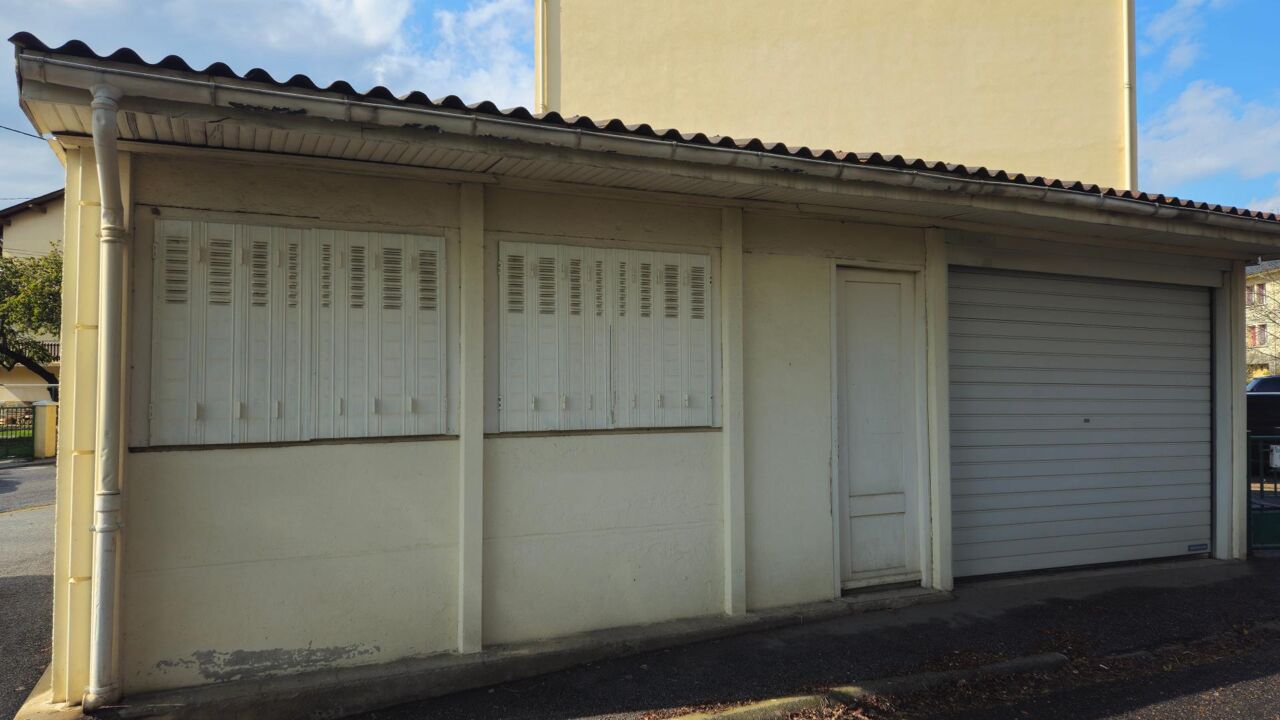 garage  pièces 46 m2 à vendre à Bourg-Madame (66760)