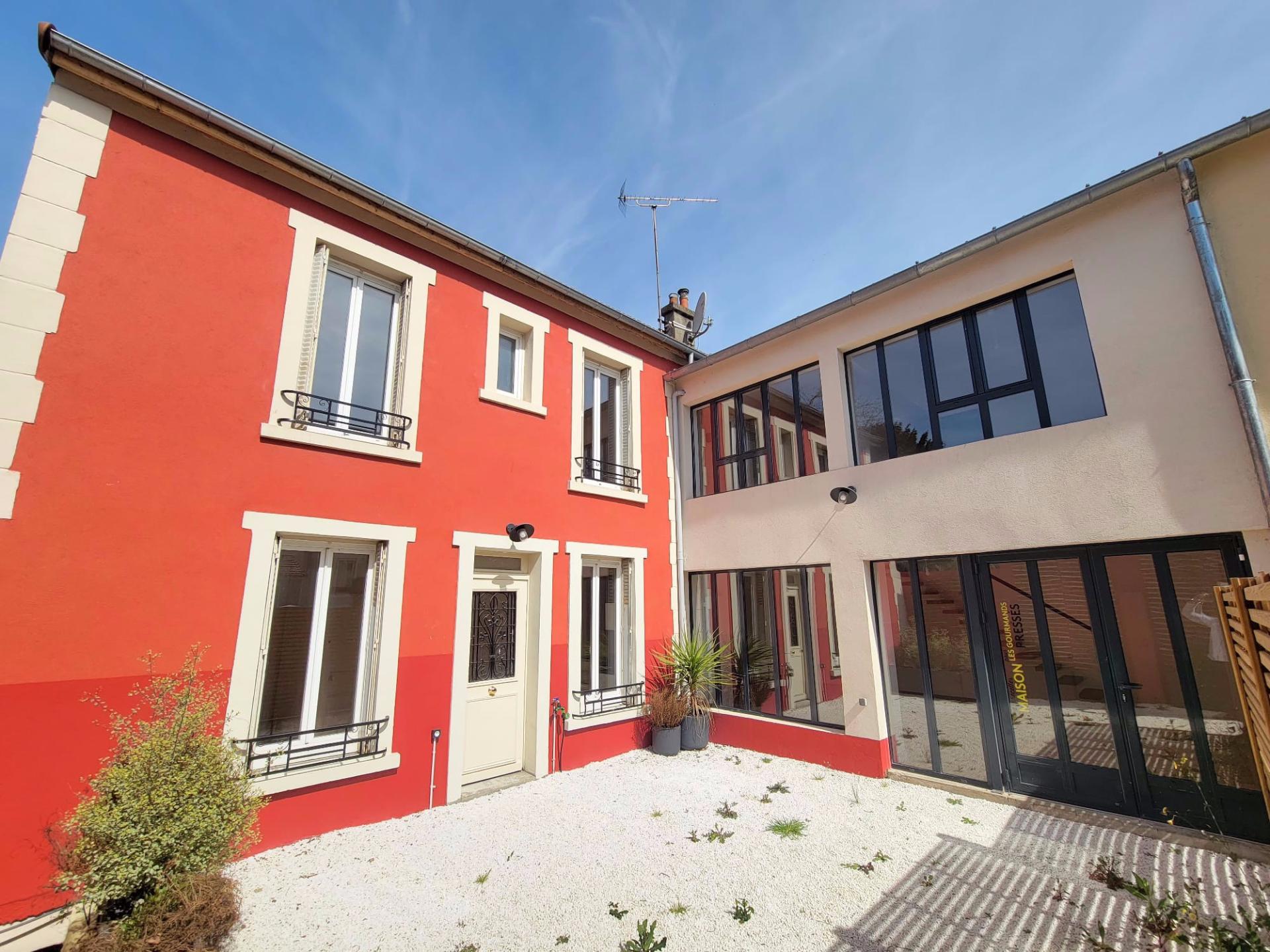 Maison a louer paris-12e-arrondissement - 6 pièce(s) - 147 m2 - Surfyn