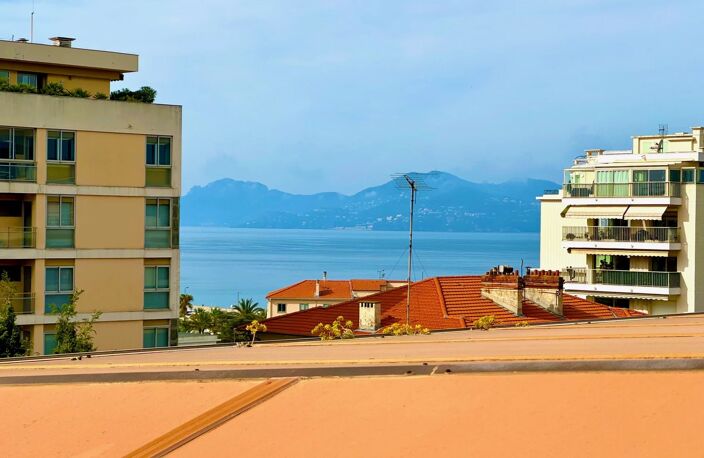 CANNES BASSE CALIFORNIE PROCHE CROISETTE — photo 2