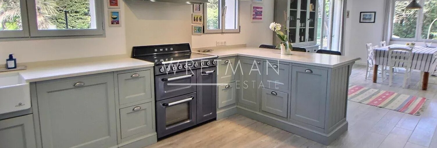 Maison 7 Pièces 218 m² à vendre à Opio (06650)