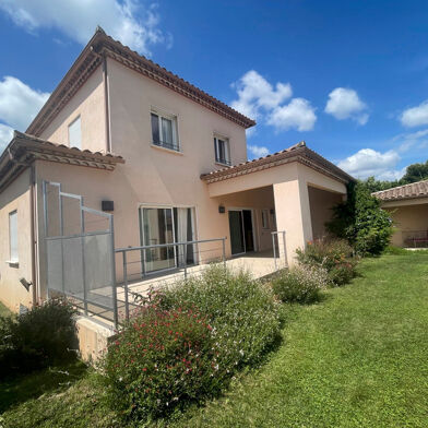 Maison 7 pièces 180 m²