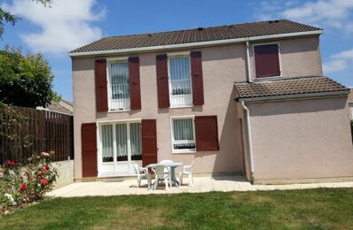 location appartement 560 € CC /mois à proximité de Fontenay-le-Fleury (78330)