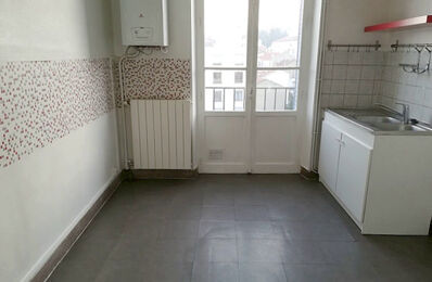 location appartement 700 € CC /mois à proximité de Saint-Genès-Champanelle (63122)