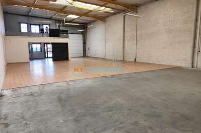 Local industriel  5012 €