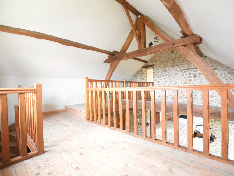 78690 LES ESSARTS LE ROI     Belle maison de 10 pièces sur u — photo 1