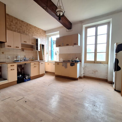 Maison 10 pièces 340 m²