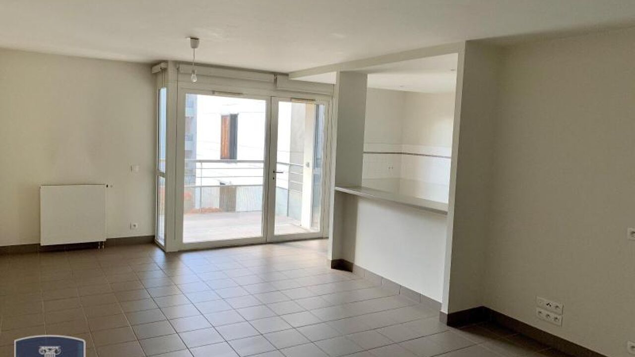 appartement 3 pièces 86 m2 à louer à Saint-Pierre-des-Corps (37700)