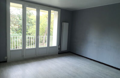 location appartement 910 € CC /mois à proximité de Meyreuil (13590)