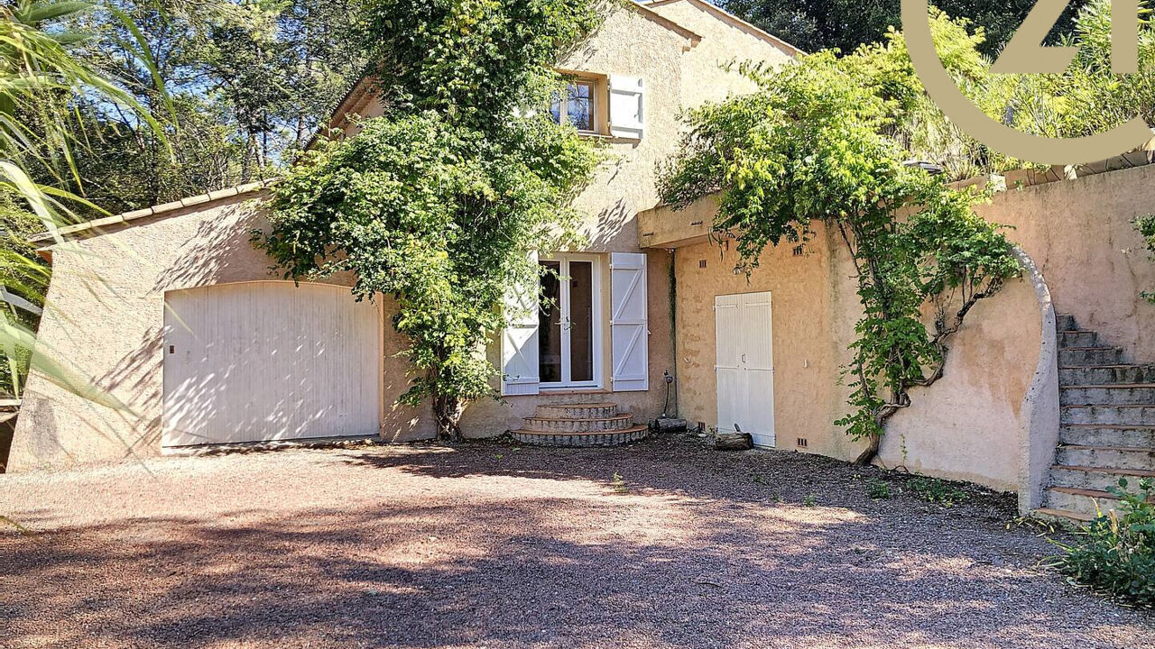 maison 5 pièces 151 m2 à vendre à Bagnols-en-Forêt (83600)