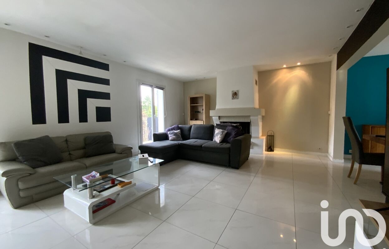 maison 6 pièces 155 m2 à vendre à Montmagny (95360)