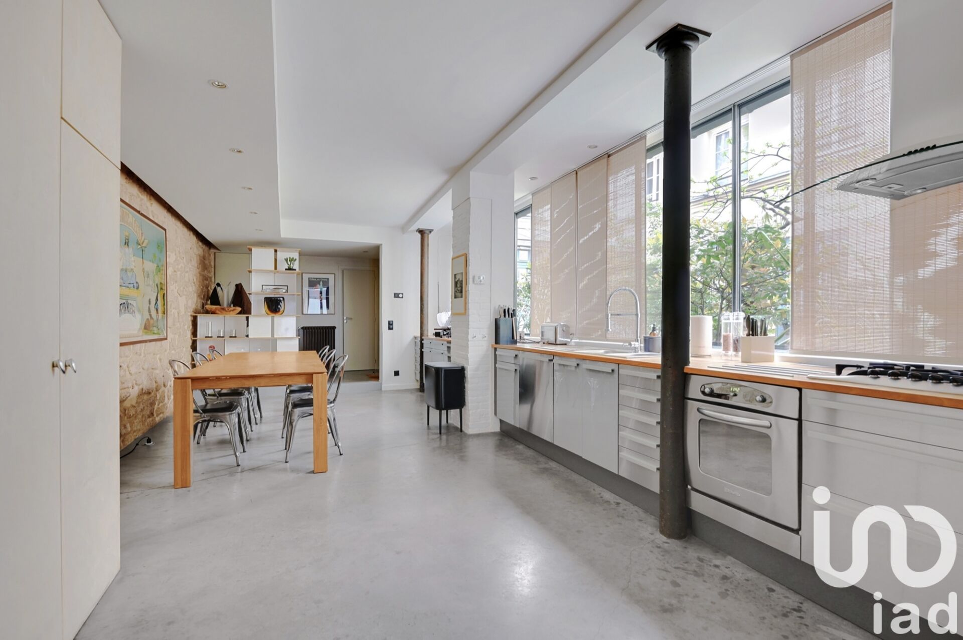 Appartement a louer paris-18e-arrondissement - 4 pièce(s) - 136 m2 - Surfyn