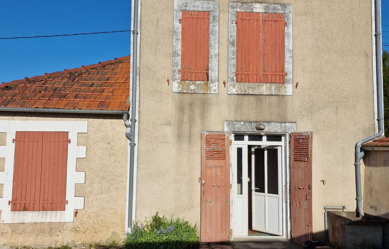 maison 4 pièces 50 m2 à vendre à Montmorillon (86500)