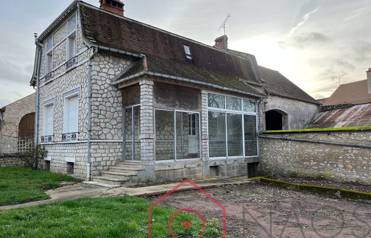 maison 5 pièces 95 m2 à vendre à Saint-Pierre-Lès-Nemours (77140)
