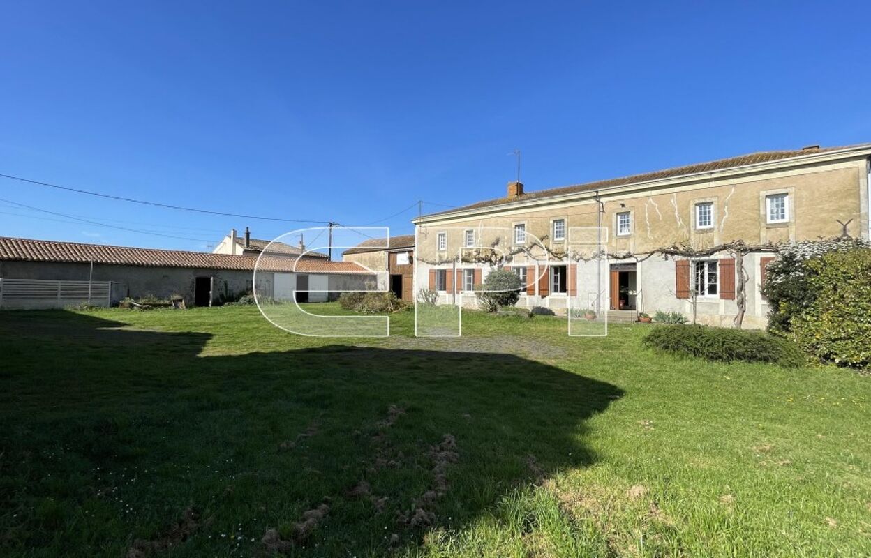 maison 7 pièces 145 m2 à vendre à Saint-Varent (79330)