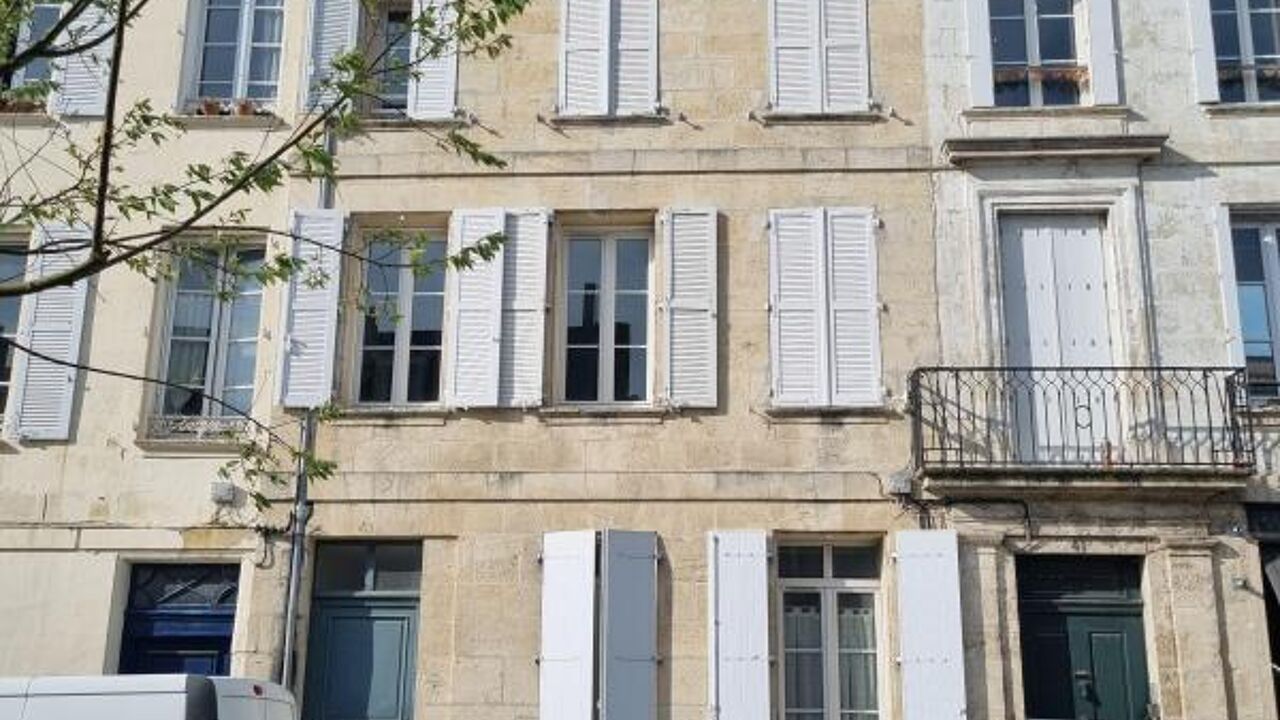 immeuble  pièces 203 m2 à vendre à Rochefort (17300)