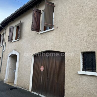 Maison 10 pièces 331 m²