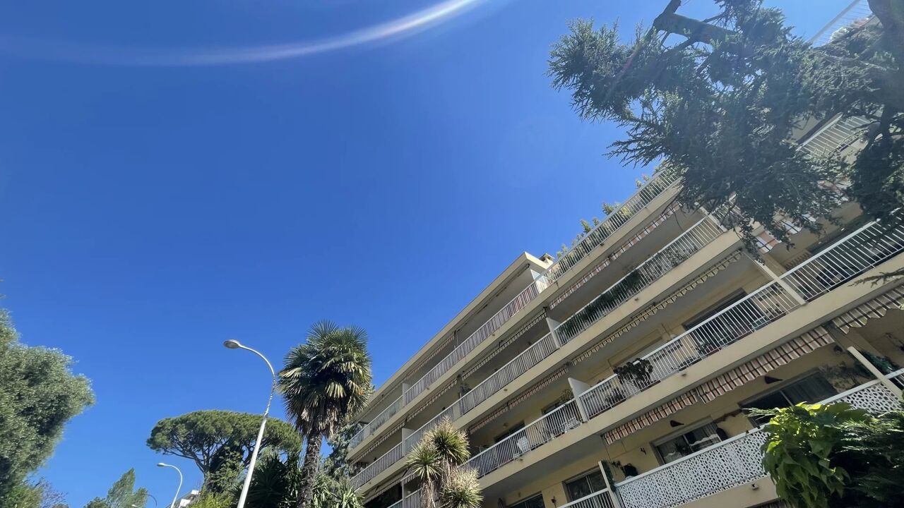 appartement 3 pièces 83 m2 à vendre à Nice (06100)