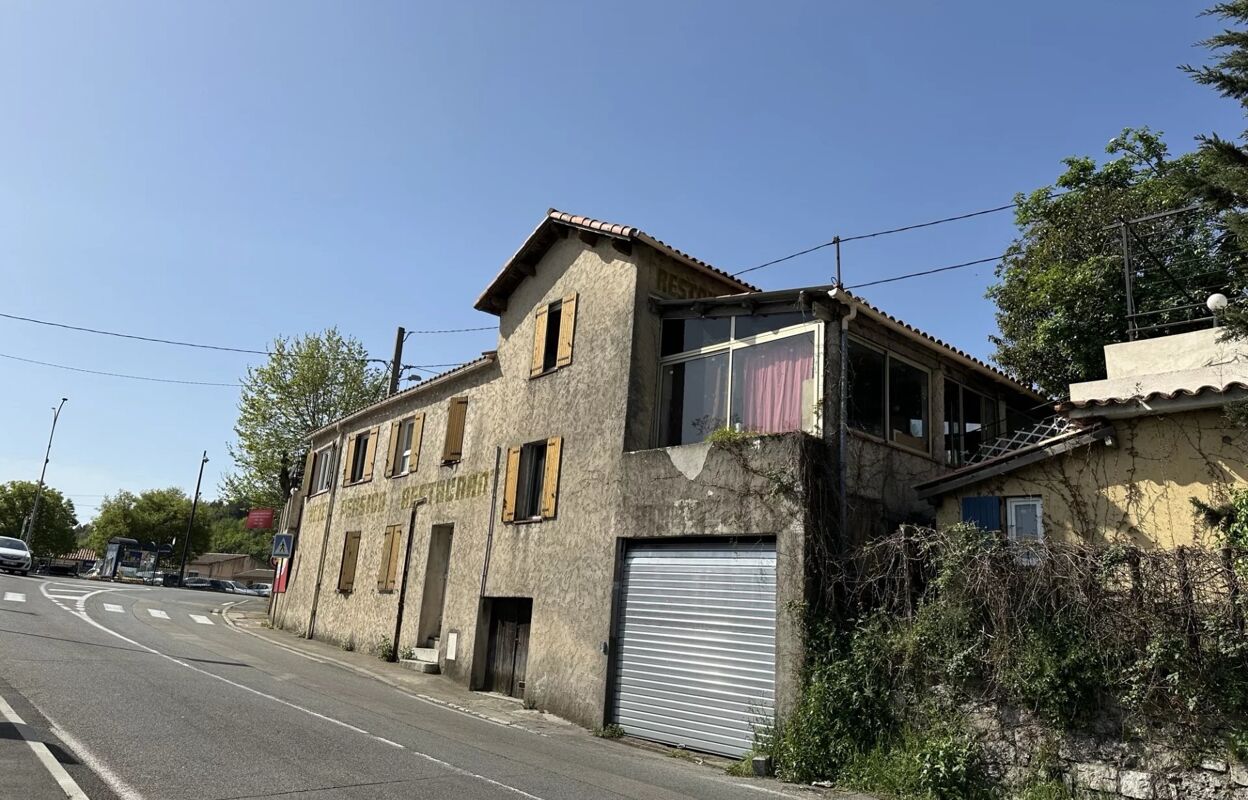 immeuble  pièces 215 m2 à vendre à Châteauneuf-Grasse (06740)