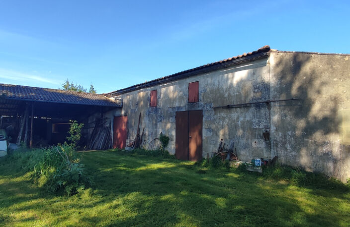 maison et dépendances à rénover — photo 4