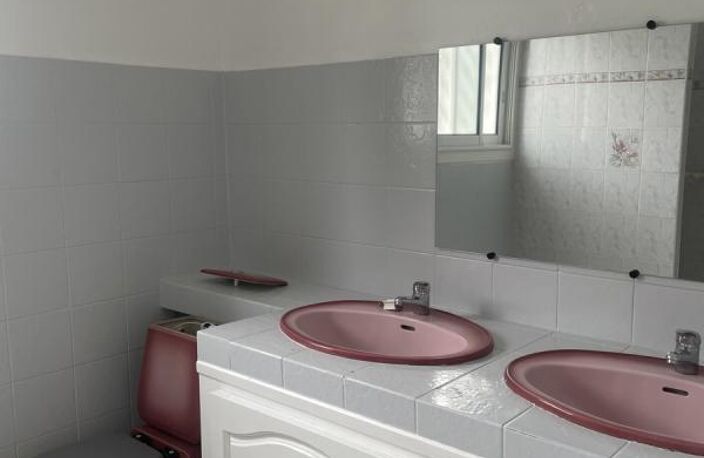 A LOUER : Appartement T2/3 non meublé au RDC d'une maison ind... — photo 4