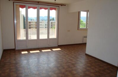location appartement 669 € CC /mois à proximité de Callas (83830)
