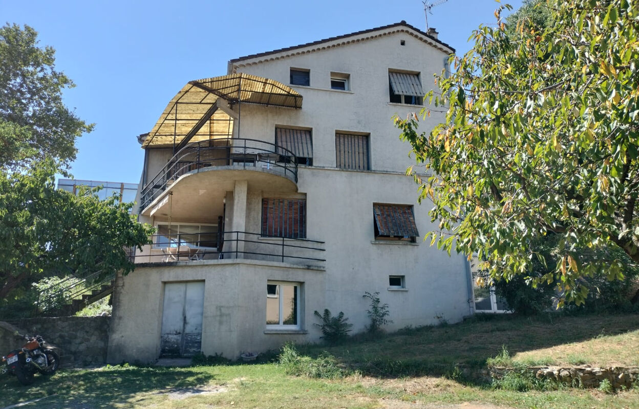 maison 7 pièces 230 m2 à vendre à Aubenas (07200)