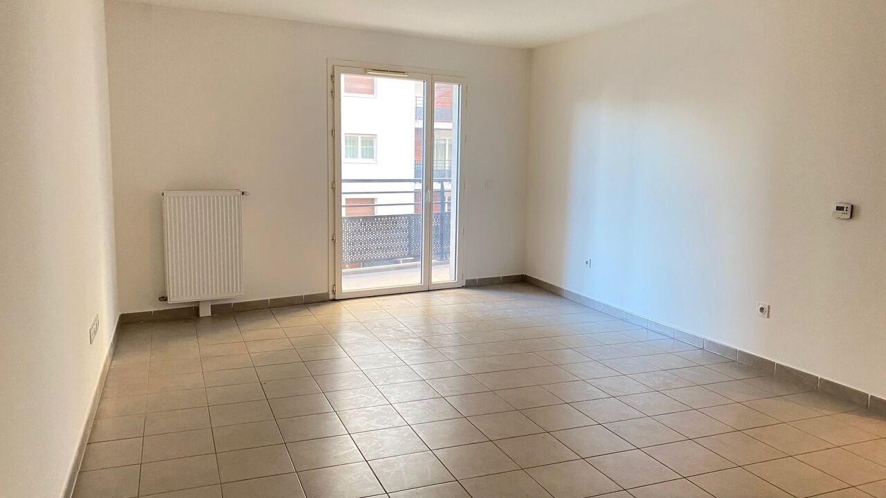 appartement 3 pièces  m2 à louer à Marseille 8 (13008)