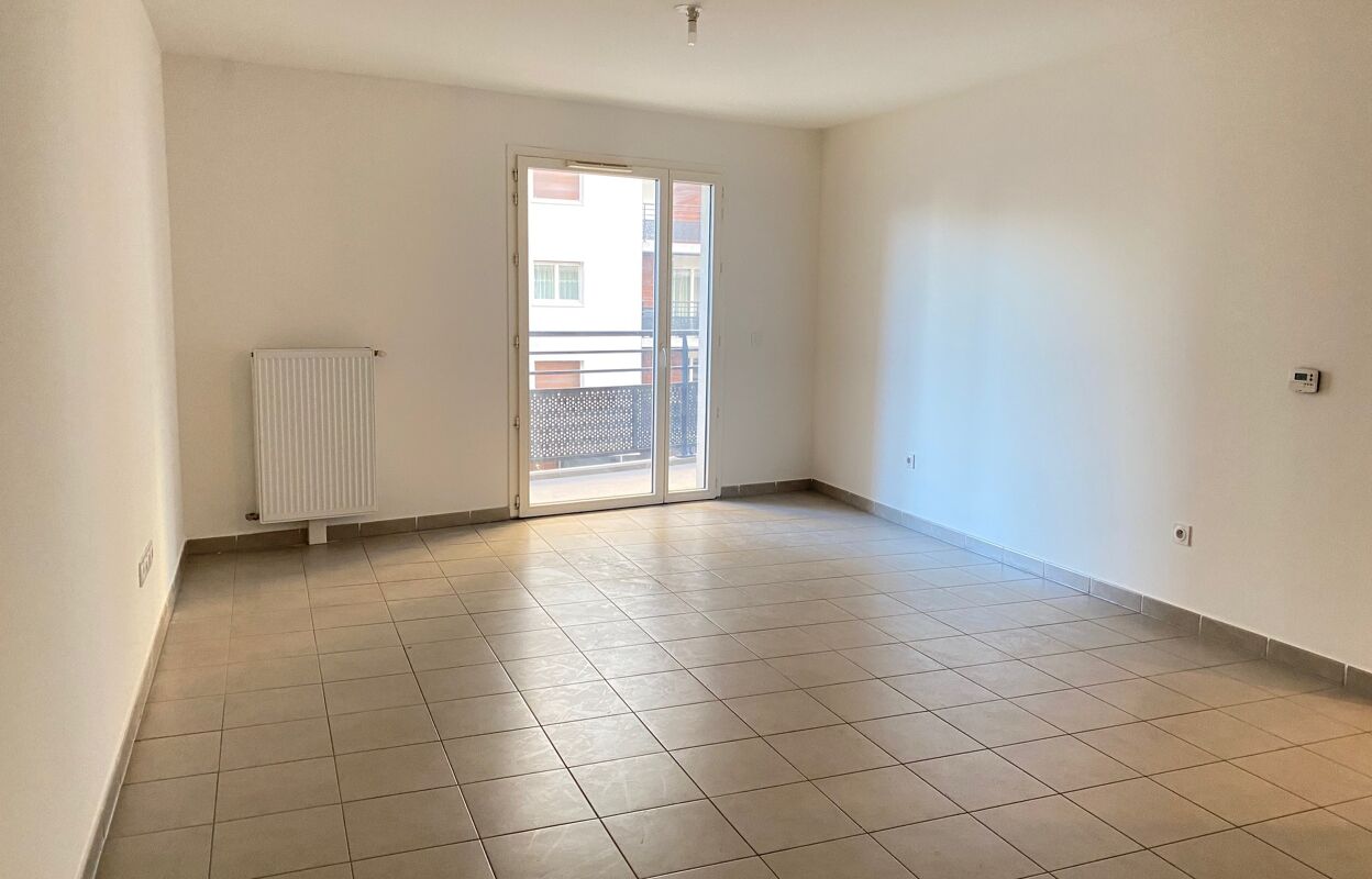 appartement 3 pièces  m2 à louer à Marseille 8 (13008)