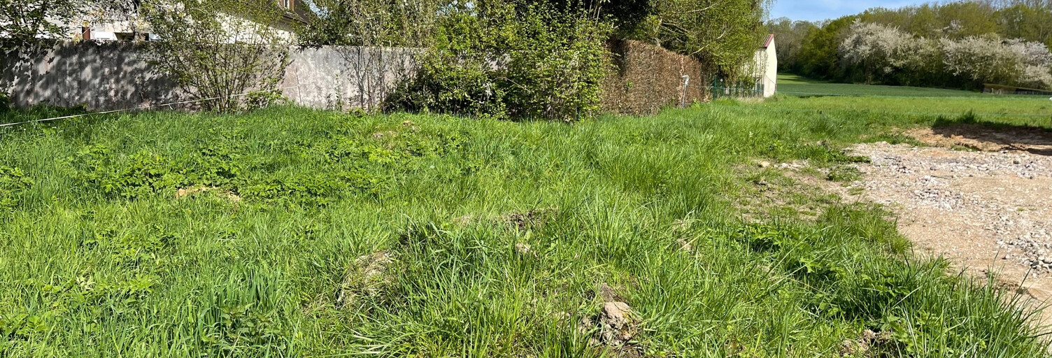 Terrain  590 m² à vendre à Villeneuve-sur-Verberie (60410)