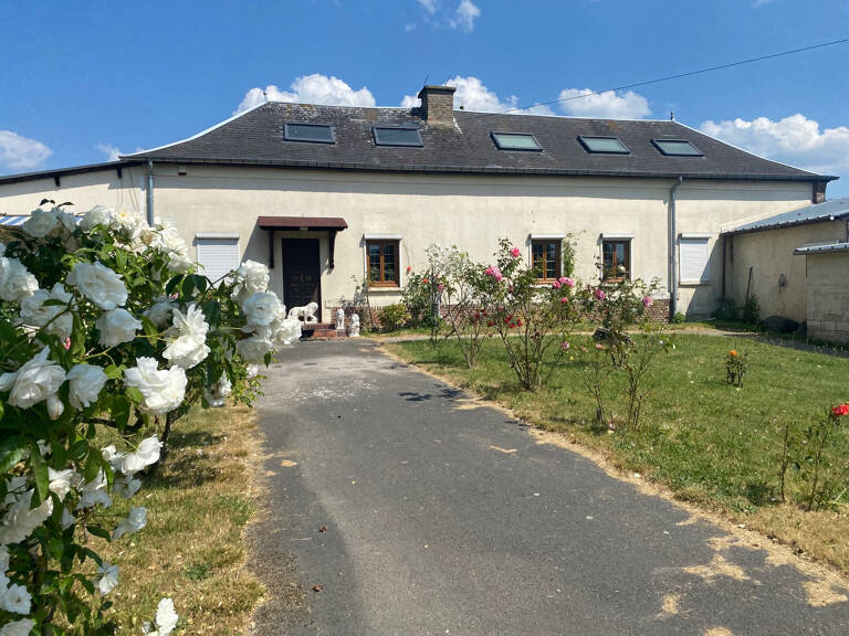 Maison à Clairy Saulchoix — photo 1