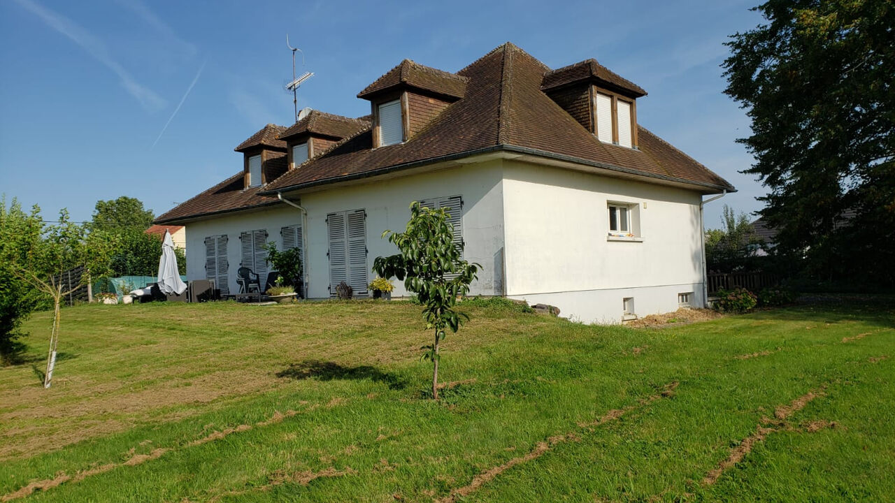 maison 9 pièces 176 m2 à vendre à Poix-de-Picardie (80290)