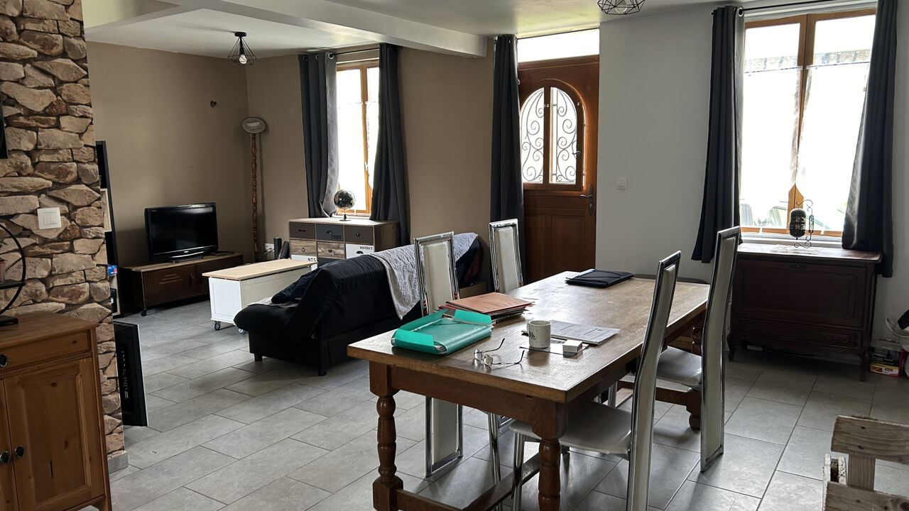 maison 6 pièces 113 m2 à vendre à Hornoy-le-Bourg (80640)