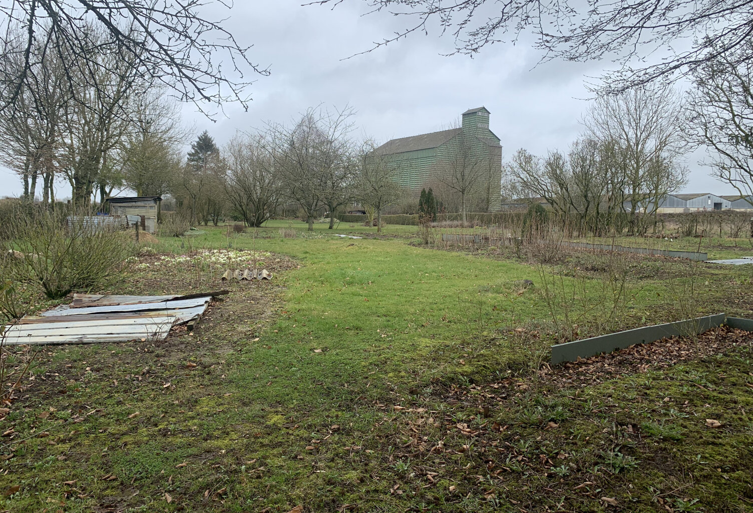 TERRAIN ACTIVITÉ INDUSTRIELLE — photo 1