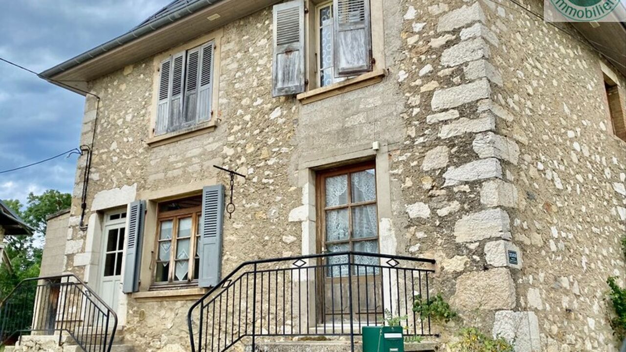 maison 10 pièces 108 m2 à vendre à Saint-Genix-les-Villages (73240)