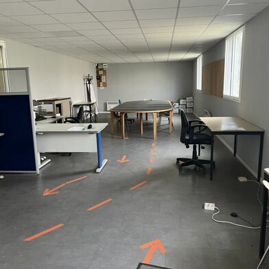 Commerce  550000 €