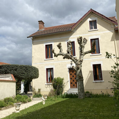 Maison 7 pièces 145 m²