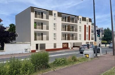 appartement 2 pièces 40 m2 à vendre à Saint-Jean-de-la-Ruelle (45140)