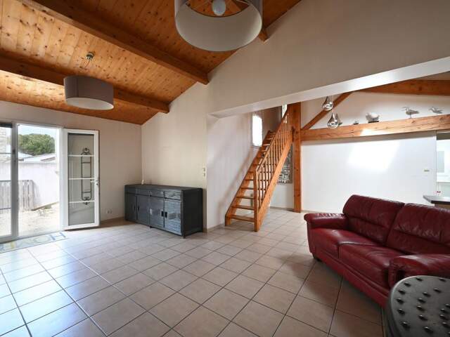 Maison À Vendre centre village de Saint-Clément des Baleines — photo du bien