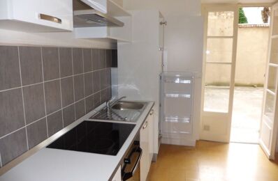 location appartement 576 € CC /mois à proximité de Jonquières-Saint-Vincent (30300)