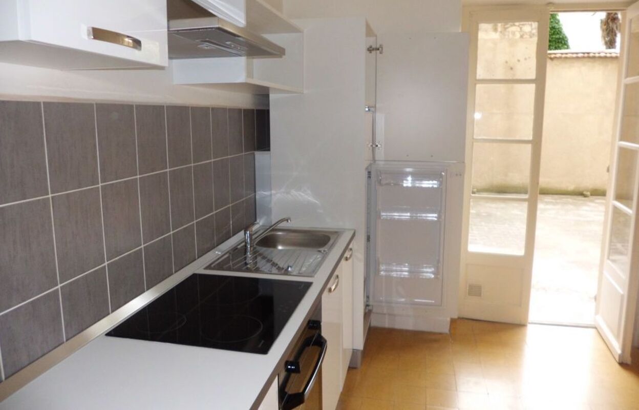 appartement 2 pièces 49 m2 à louer à Nîmes (30000)
