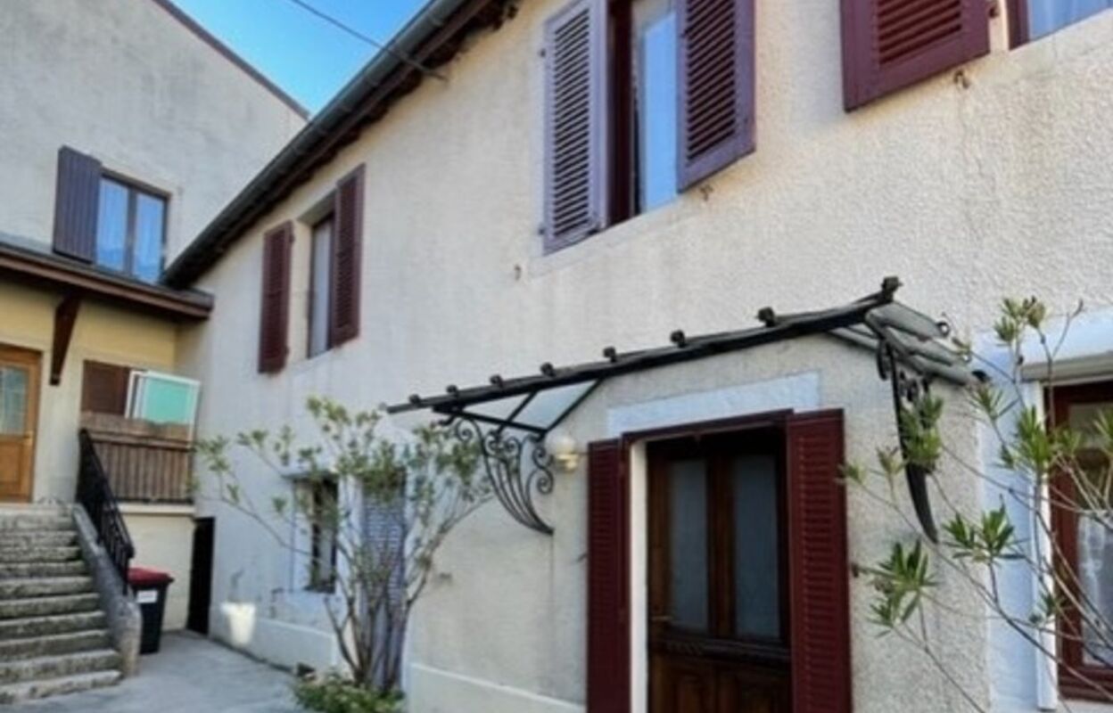 maison 4 pièces 89 m2 à vendre à Oyonnax (01100)