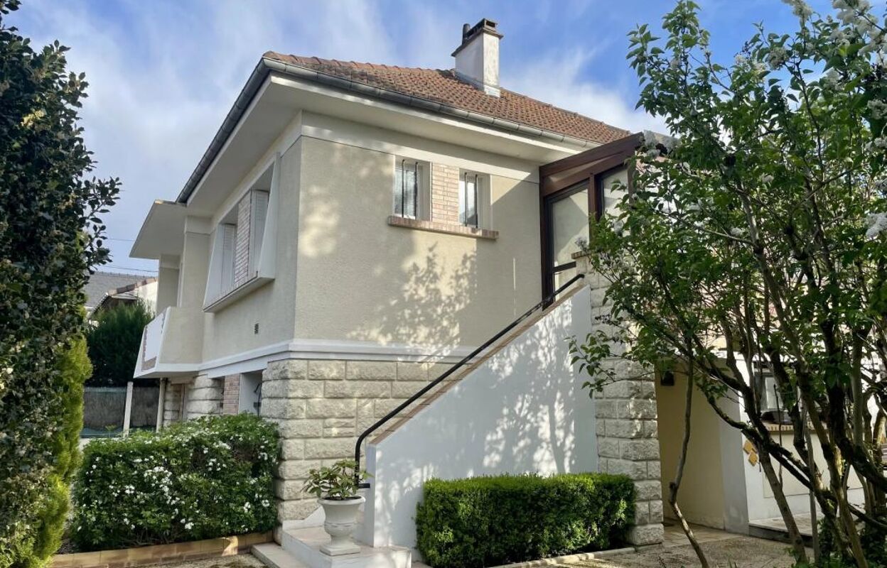 maison 6 pièces 123 m2 à vendre à Montmagny (95360)