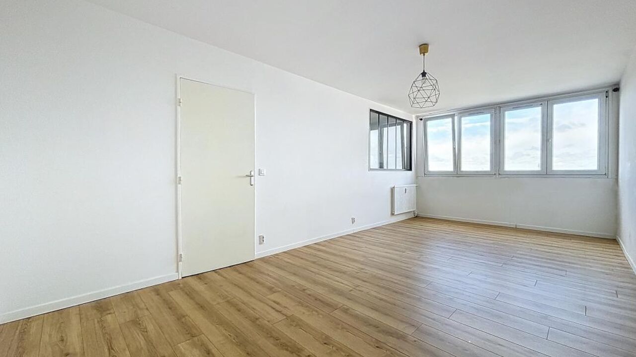 appartement 2 pièces 47 m2 à vendre à La Madeleine (59110)