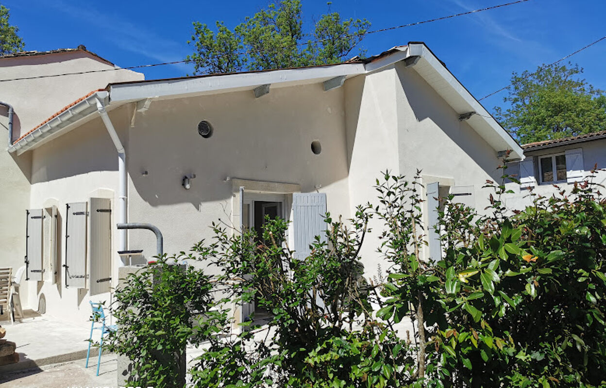 maison 4 pièces 96 m2 à vendre à Saint-Denis-de-Pile (33910)