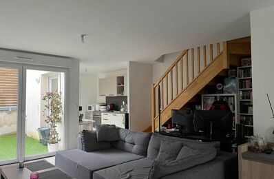 vente maison 284 000 € à proximité de Montbré (51500)