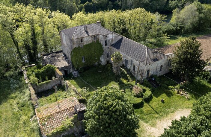 Vallée du lot Ouest- En campagne isolée ancienne ferme avec 29 h — photo 2