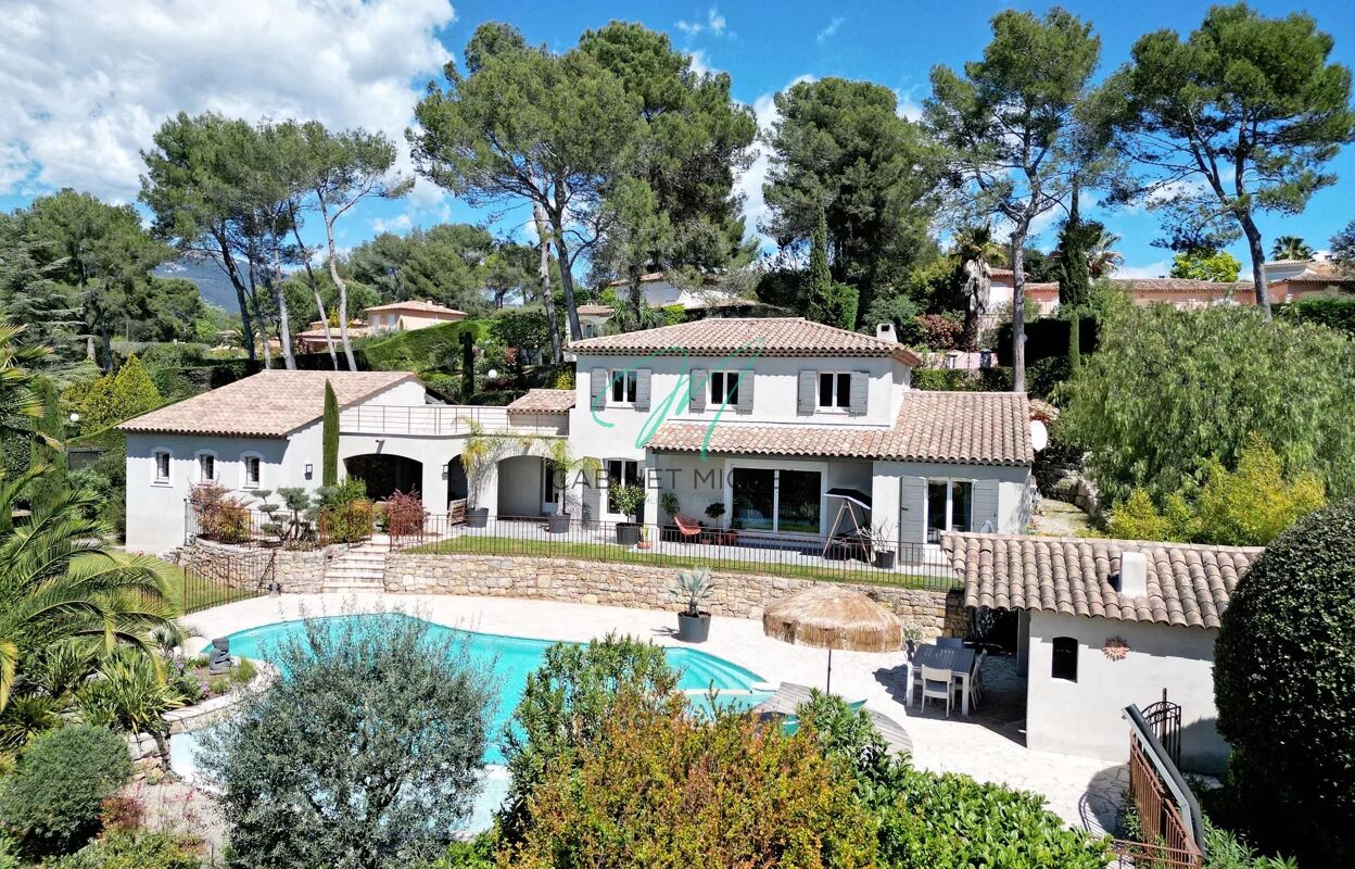 maison 5 pièces 164 m2 à Roquefort-les-Pins (06330)