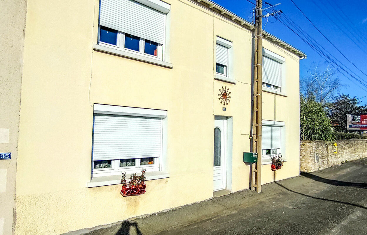 maison 5 pièces  m2 à vendre à Fontenay-le-Comte (85200)